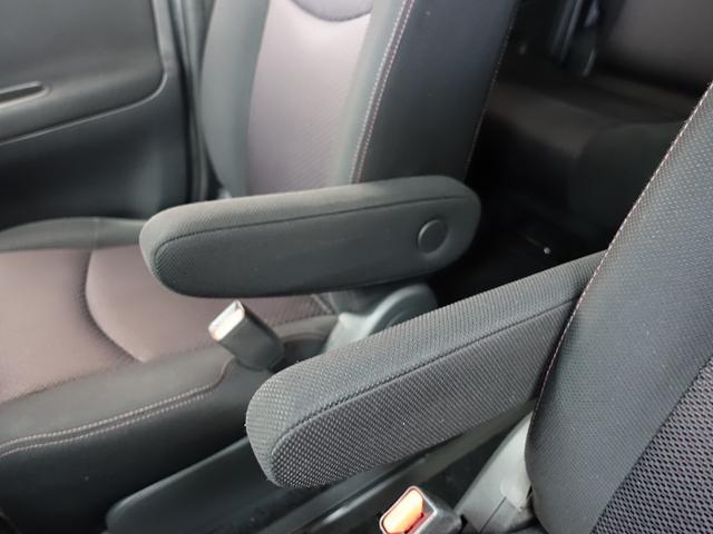 セレナ ハイウェイスター　Ｖセレクション　８人乗り　禁煙車　ダブルエアコン　ナビ地デジＴＶ　ＤＶＤ再生　バックカメラ　前後ドライブレコーダー　２０２５年製日本製タイヤ装着（19枚目）