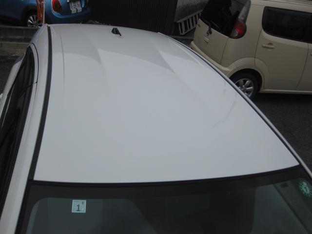 アクア Ｓ　純正ナビ　ＴＶ　バックカメラ　Ｂｌｕｅｔｏｏｔｈオーディオ　スマートキー２個　オートエアコン　プッシュスタート　電格ウィンカーミラー　ステアリングリモコン　Ｗエアバッグ　ＡＢＳ（11枚目）