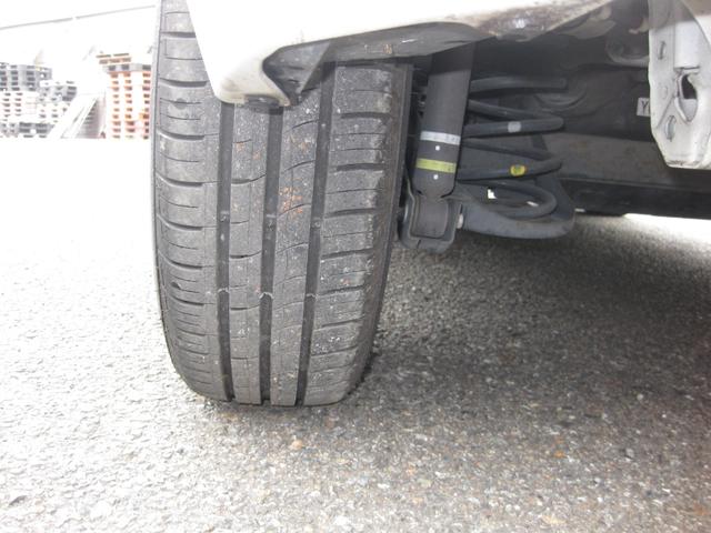 アクア Ｓ　純正ナビ　ＴＶ　バックカメラ　Ｂｌｕｅｔｏｏｔｈオーディオ　スマートキー２個　オートエアコン　プッシュスタート　電格ウィンカーミラー　ステアリングリモコン　Ｗエアバッグ　ＡＢＳ（29枚目）