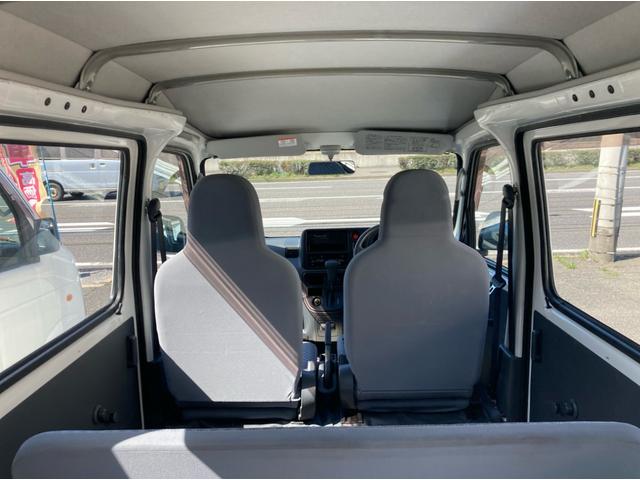 ハイゼットカーゴ スペシャルクリーン　インパネＡＴ　４ＷＤ　エアコン　パワステ　両側スライドドア　フォグライト　運転席助手席エアバック　積載量３５０ｋｇ（8枚目）