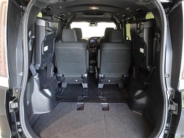 エスクァイア ハイブリッドXi 衝突被害軽減システム メモリーナビ ワンセグ バックカメラ ETC 3列シート LEDヘッドランプ スマートキー 乗車定員7人(14枚目)