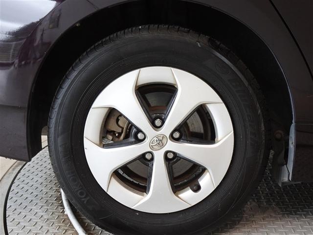 プリウス Ｓ　メモリーナビ　フルセグ　バックカメラ　ＥＴＣ　ＨＩＤヘッドライト　スマートキー（15枚目）