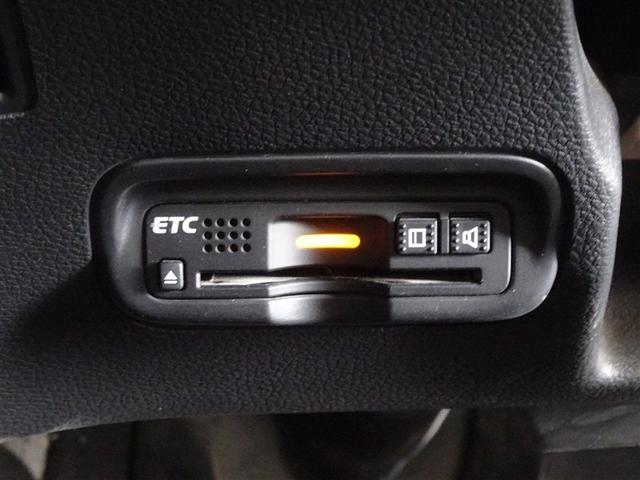 ヴェゼル ハイブリッドＺ・ホンダセンシング　衝突被害軽減システム　メモリーナビ　フルセグ　バックカメラ　ＥＴＣ　ＬＥＤヘッドランプ　寒冷地　スマートキー（12枚目）