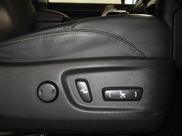 ランドクルーザープラド ＴＸ　Ｌパッケージ　衝突被害軽減システム　メモリーナビ　フルセグ　バックカメラ　ＥＴＣ　サンルーフ　フルエアロ　３列シート　ＬＥＤヘッドランプ　ディーゼル　４ＷＤ　スマートキー　乗車定員７人（19枚目）