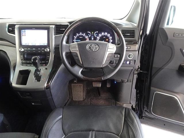 アルファード ２４０Ｓ　Ｃパッケージ　ＨＤＤナビ　フルセグ　後席モニター　バックカメラ　ＥＴＣ　両側電動スライド　３列シート　ＨＩＤヘッドライト　スマートキー　乗車定員７人（5枚目）