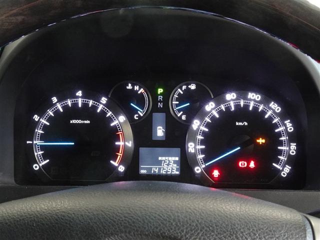 アルファード ２４０Ｓ　Ｃパッケージ　ＨＤＤナビ　フルセグ　後席モニター　バックカメラ　ＥＴＣ　両側電動スライド　３列シート　ＨＩＤヘッドライト　スマートキー　乗車定員７人（8枚目）