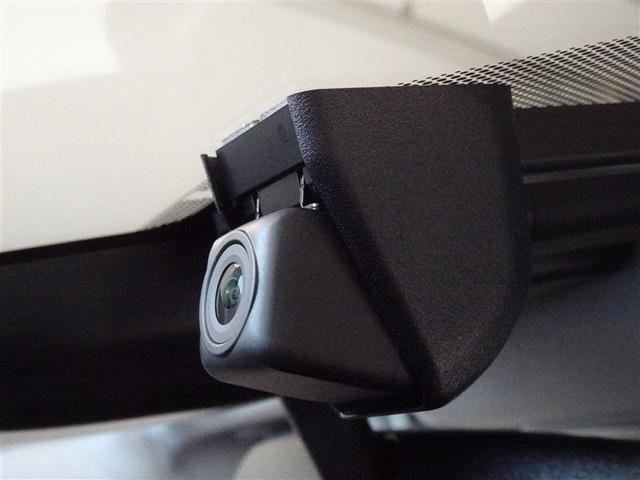 プリウス Ａプレミアム　ツーリングセレクション　衝突被害軽減システム　メモリーナビ　フルセグ　バックカメラ　ＥＴＣ　ドラレコ　フルエアロ　ＬＥＤヘッドランプ　スマートキー（19枚目）