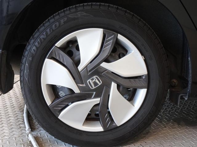 フィットハイブリッド Ｆパッケージ　メモリーナビ　フルセグ　バックカメラ　ＥＴＣ　スマートキー（15枚目）