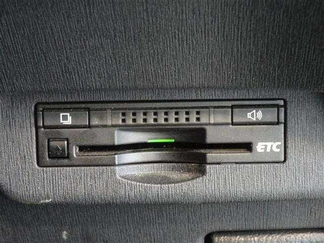 プリウス Ｇツーリング　レザー　衝突被害軽減システム　メモリーナビ　フルセグ　バックカメラ　ＥＴＣ　ＬＥＤヘッドランプ　スマートキー（11枚目）