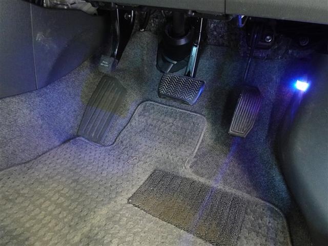 プリウス Ｓツーリングセレクション　メモリーナビ　ワンセグ　バックカメラ　ＥＴＣ　ＬＥＤヘッドランプ　スマートキー（8枚目）