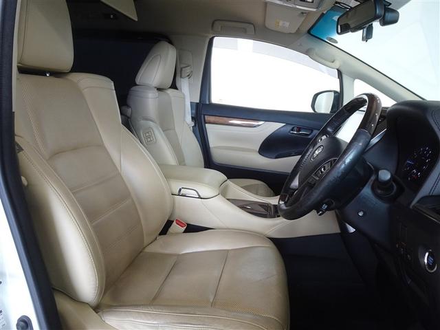 アルファード ３．５エグゼクティブラウンジ　衝突被害軽減システム　メモリーナビ　フルセグ　後席モニター　バックカメラ　ＥＴＣ　両側電動スライド　３列シート　ＬＥＤヘッドランプ　スマートキー　乗車定員７人（4枚目）