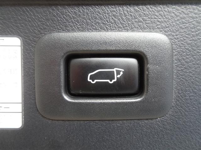 アルファード ３．５エグゼクティブラウンジ　衝突被害軽減システム　メモリーナビ　フルセグ　後席モニター　バックカメラ　ＥＴＣ　両側電動スライド　３列シート　ＬＥＤヘッドランプ　スマートキー　乗車定員７人（13枚目）