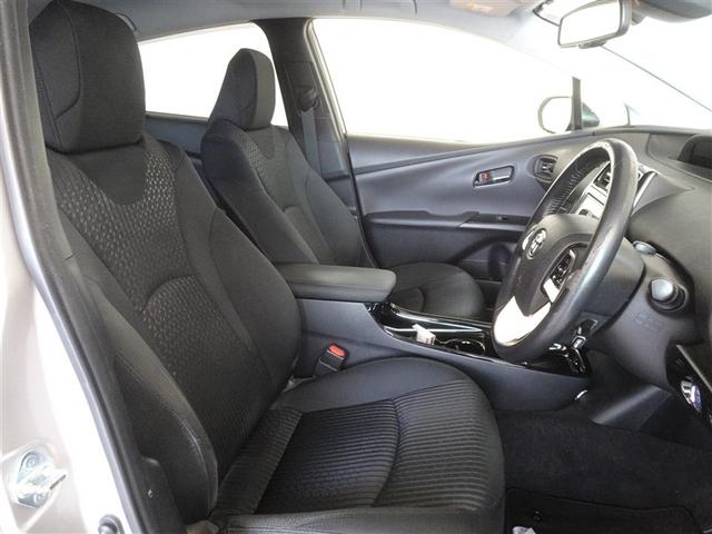 プリウス Ｓセーフティプラス　衝突被害軽減システム　メモリーナビ　フルセグ　バックカメラ　ＥＴＣ　ドラレコ　ＬＥＤヘッドランプ　スマートキー（4枚目）