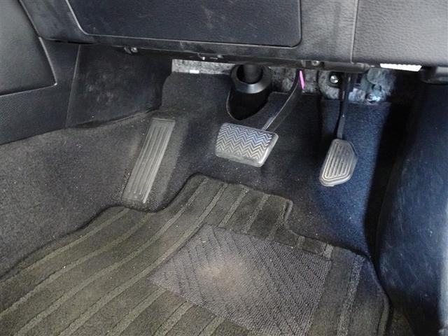 ハリアー プレミアム　メタル　アンド　レザーパッケージ　衝突被害軽減システム　メモリーナビ　フルセグ　バックカメラ　ＥＴＣ　ドラレコ　サンルーフ　フルエアロ　ＬＥＤヘッドランプ　スマートキー（9枚目）