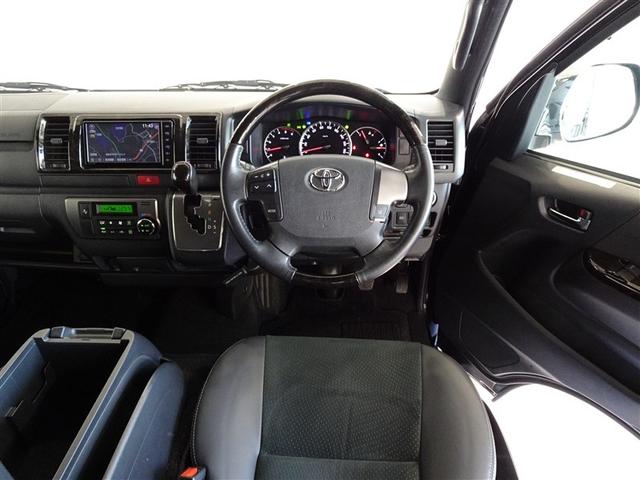 ハイエースバン スーパーＧＬ　ダークプライムＩＩ　衝突被害軽減システム　メモリーナビ　フルセグ　バックカメラ　ＥＴＣ　ＬＥＤヘッドランプ　ディーゼル　スマートキー（5枚目）