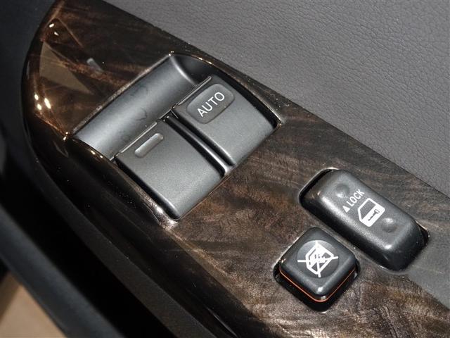 ハイエースバン スーパーＧＬ　ダークプライムＩＩ　衝突被害軽減システム　メモリーナビ　フルセグ　バックカメラ　ＥＴＣ　ＬＥＤヘッドランプ　ディーゼル　スマートキー（17枚目）