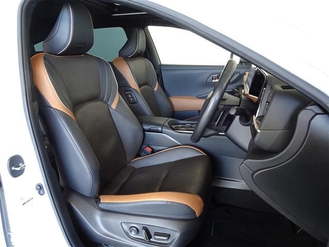 クラウンクロスオーバー ＲＳアドバンスド　衝突被害軽減システム　メモリーナビ　フルセグ　バックカメラ　ＥＴＣ　ドラレコ　サンルーフ　フルエアロ　ＬＥＤヘッドランプ　４ＷＤ　スマートキー（4枚目）