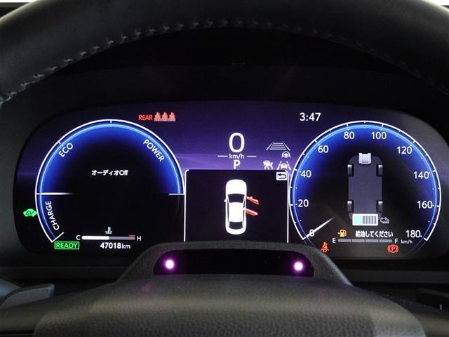 クラウンクロスオーバー ＲＳアドバンスド　衝突被害軽減システム　メモリーナビ　フルセグ　バックカメラ　ＥＴＣ　ドラレコ　サンルーフ　フルエアロ　ＬＥＤヘッドランプ　４ＷＤ　スマートキー（10枚目）