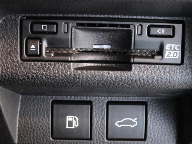 クラウンクロスオーバー ＲＳアドバンスド　衝突被害軽減システム　メモリーナビ　フルセグ　バックカメラ　ＥＴＣ　ドラレコ　サンルーフ　フルエアロ　ＬＥＤヘッドランプ　４ＷＤ　スマートキー（18枚目）