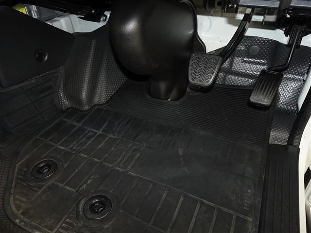 ハイエースバン ロングＤＸ　衝突被害軽減システム　メモリーナビ　ワンセグ　バックカメラ　ＥＴＣ　ドラレコ　乗車定員６人（9枚目）