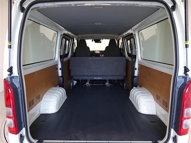 ハイエースバン ロングＤＸ　衝突被害軽減システム　メモリーナビ　ワンセグ　バックカメラ　ＥＴＣ　ドラレコ　乗車定員６人（19枚目）