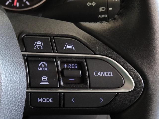 ノア Ｇ　衝突被害軽減システム　メモリーナビ　フルセグ　後席モニター　バックカメラ　ＥＴＣ　両側電動スライド　３列シート　ＬＥＤヘッドランプ　スマートキー　乗車定員８人（11枚目）