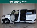 両側パワースライドドア付きだから、狭い駐車スペースなどでの 乗り降りラクラク!小さなお子さまのいるご家庭には嬉しい装備。