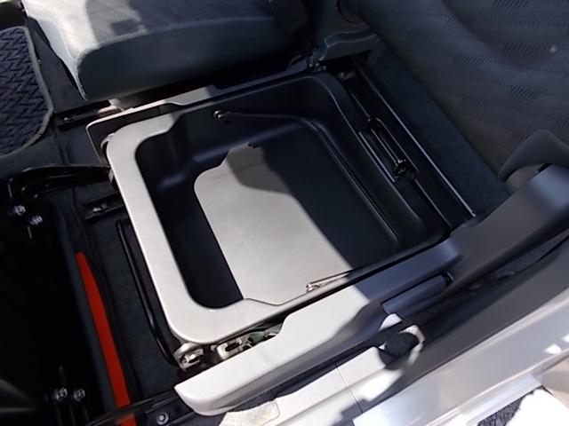 フレア ＸＳ　ＣＶＴ　アイドリングストップ　プッシュスタート　スマートキー　純正メモリーナビ　ＴＶ　ＤＶＤ　ＣＤ　ブルートゥース　リアスピーカー　ＥＴＣ　オートエアコン　ＡＢＳ　Ｗエアバック　タイヤ４本新品（27枚目）