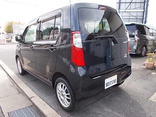 ワゴンＲ ＦＸ　４ＷＤ　ＣＶＴ　アイドリングストップ　キーレス　オートエアコン　シートヒーター　社外アルミホイール　ＣＤ　電動格納ミラー　ＡＢＳ　Ｗエアバッグ　タイミングチェーン　盗難防止機能（8枚目）