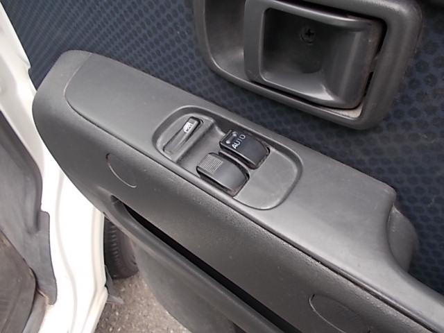 ハイゼットカーゴ クルーズ　４ＡＴ　４ＷＤ　ハイルーフ　フロントパワーウィンドウ　両側スライドドア　集中ドアロック　電動格納ミラー　ＣＤ　タイミングチェーン　ＡＢＳ　Ｗエアバッグ　走行６００００キロ（16枚目）