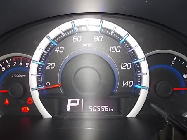 ワゴンＲ ２０周年記念車　ＣＶＴ　レーダーブレーキサポート　ＨＩＤ　アイドリングストップ　社外メモリーナビＴＶ　ＤＶＤ　ＣＤ　リアスピーカー　オートライト　オートエアコン　シートヒーター　純正１５インチＡＷ　走行５１０００キロ（15枚目）