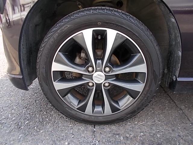 ワゴンＲ ２０周年記念車　ＣＶＴ　レーダーブレーキサポート　ＨＩＤ　アイドリングストップ　社外メモリーナビＴＶ　ＤＶＤ　ＣＤ　リアスピーカー　オートライト　オートエアコン　シートヒーター　純正１５インチＡＷ　走行５１０００キロ（16枚目）