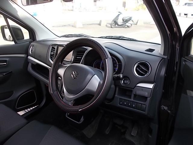 ワゴンＲ ２０周年記念車　ＣＶＴ　レーダーブレーキサポート　ＨＩＤ　アイドリングストップ　社外メモリーナビＴＶ　ＤＶＤ　ＣＤ　リアスピーカー　オートライト　オートエアコン　シートヒーター　純正１５インチＡＷ　走行５１０００キロ（19枚目）