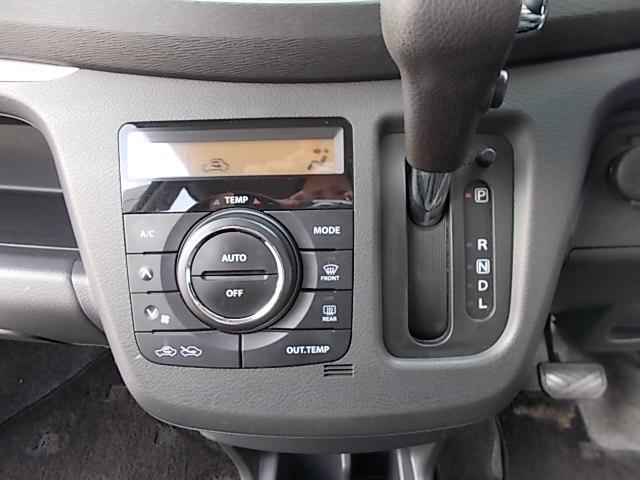 ワゴンＲ ２０周年記念車　ＣＶＴ　レーダーブレーキサポート　ＨＩＤ　アイドリングストップ　社外メモリーナビＴＶ　ＤＶＤ　ＣＤ　リアスピーカー　オートライト　オートエアコン　シートヒーター　純正１５インチＡＷ　走行５１０００キロ（27枚目）