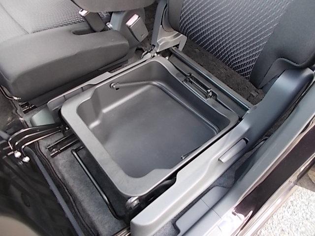 ワゴンＲ ２０周年記念車　ＣＶＴ　レーダーブレーキサポート　ＨＩＤ　アイドリングストップ　社外メモリーナビＴＶ　ＤＶＤ　ＣＤ　リアスピーカー　オートライト　オートエアコン　シートヒーター　純正１５インチＡＷ　走行５１０００キロ（32枚目）