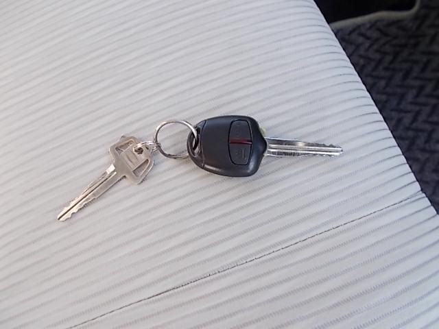 eKワゴン M CVT アイドリングストップ キーレス オートエアコン CD 電動格納ミラー SBS Wエアバッグ タイミングチェーン バッテリー新品(19枚目)