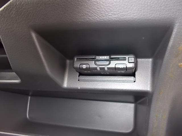 ワゴンＲ ＦＸリミテッド　ＣＶＴ　アイドリングストップ　社外ＬＥＤヘッドライト　メモリーナビフルセグＴＶ　ＤＶＤ　ＣＤ　バックカメラ　ＥＴＣ　プッシュスタート　スマートキー　オートエアコン　リアスピーカー　純正アルミホイール（24枚目）