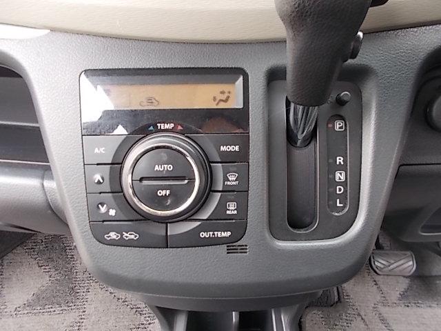 ワゴンＲ ＦＸリミテッド　ＣＶＴ　アイドリングストップ　社外ＬＥＤヘッドライト　メモリーナビフルセグＴＶ　ＤＶＤ　ＣＤ　バックカメラ　ＥＴＣ　プッシュスタート　スマートキー　オートエアコン　リアスピーカー　純正アルミホイール（27枚目）
