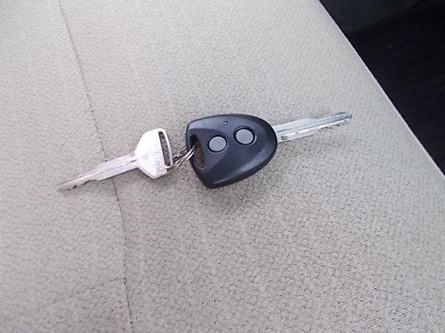 ムーヴ Ｌ　ＣＶＴ　アイドリングストップ　ＳＤナビ　ＴＶ　ＤＶＤ　ＣＤ　キーレス　ドライブレコーダー　オートエアコン　電動格納ミラー　ＡＢＳ　Ｗエアバッグ　タイミングチェーン　盗難防止機能（20枚目）