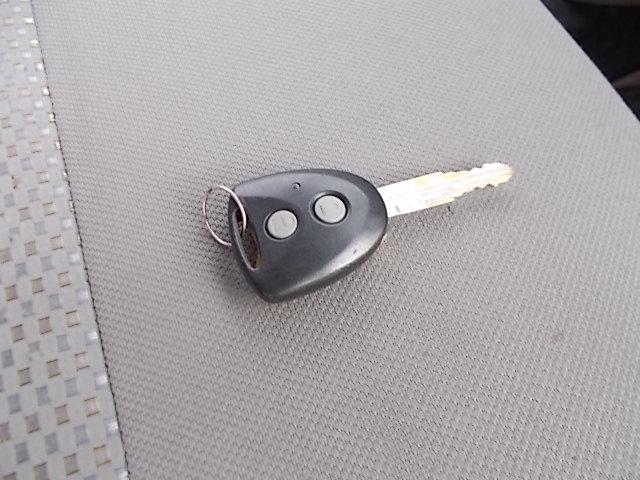 プレオプラス ＦＡ　スマートアシスト　４ＷＤ　ＣＶＴ　アイドリングストップ　スマアシ　メモリーナビフルセグＴＶ　ＤＶＤ　ＣＤ　ＥＴＣ　キーレス　横滑り防止機能　ＡＢＳ　Ｗエアバッグ　タイミングチェーン　ワンオーナー　盗難防止機能（18枚目）