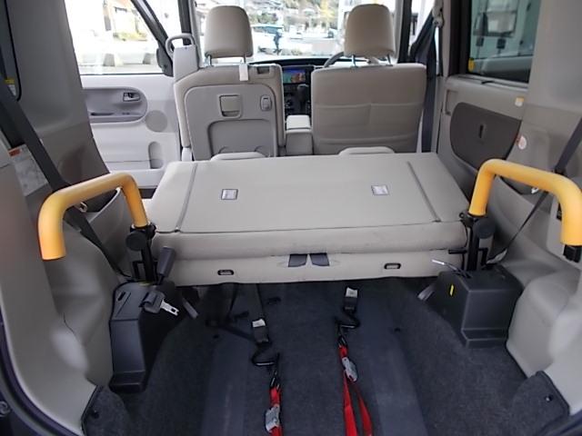 タント Ｌ　ＳＡ　スローパー　福祉車両　リアシート付仕様　電動ウインチ　スマアシ　両側スライドドア　純正ナビＴＶ　ＣＤ　バックカメラ　ＥＴＣ　ＣＶＴ　Ａストップ　タイミングチェーン　横滑り防止　盗難防止機能　タイヤ新品（35枚目）