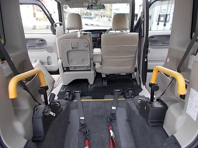 タント Ｌ　ＳＡ　スローパー　福祉車両　リアシート付仕様　電動ウインチ　スマアシ　両側スライドドア　純正ナビＴＶ　ＣＤ　バックカメラ　ＥＴＣ　ＣＶＴ　Ａストップ　タイミングチェーン　横滑り防止　盗難防止機能　タイヤ新品（39枚目）