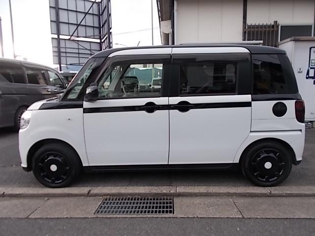 ムーヴキャンバス Ｘリミテッド　ＳＡＩＩＩ　オリジナルカラー　ＣＶＴ　Ａストップ　両側パワースライドドア　レザー調シートカバー　ディスプレイオーディオ　ＤＶＤ　ＣＤ　バックカメラ　リアスピーカー　プッシュスタート　タイヤ新品　走行４２０００キロ（5枚目）