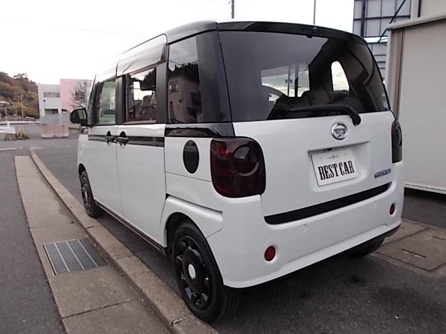 ムーヴキャンバス Ｘリミテッド　ＳＡＩＩＩ　オリジナルカラー　ＣＶＴ　Ａストップ　両側パワースライドドア　レザー調シートカバー　ディスプレイオーディオ　ＤＶＤ　ＣＤ　バックカメラ　リアスピーカー　プッシュスタート　タイヤ新品　走行４２０００キロ（8枚目）