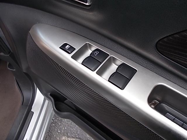 デイズルークス ハイウェイスター　Ｓ　ＣＶＴ　アイドリングストップ　メモリーナビＴＶ　ＣＤ　ＥＴＣ　両側スライドドア　ＨＩＤ　フォグランプ　プッシュスタート　スマートキー　オートＡＣ　電格ミラー　Ｔチェーン　ＡＢＳ　Ｗエアバッグ　純正ＡＷ（21枚目）