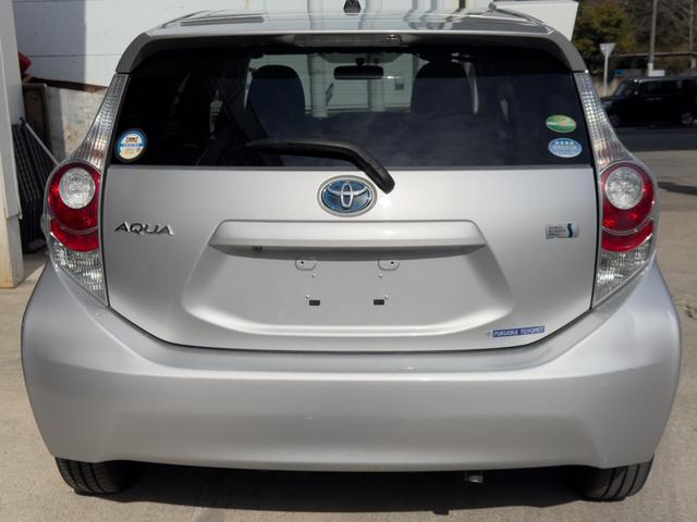 アクア Ｓ　運転席・助手席エアバック　ＡＢＳ　ＥＳＣ　衝突安全ボディ　キーレスエントリー　アイドリングストップ（7枚目）