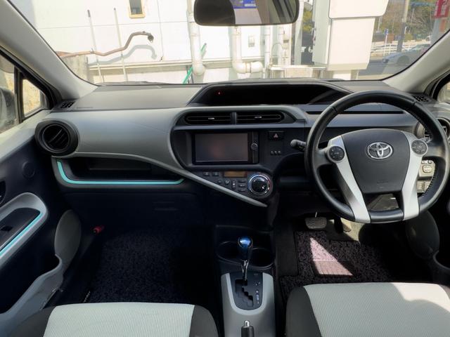 アクア Ｓ　運転席・助手席エアバック　ＡＢＳ　ＥＳＣ　衝突安全ボディ　キーレスエントリー　アイドリングストップ（8枚目）