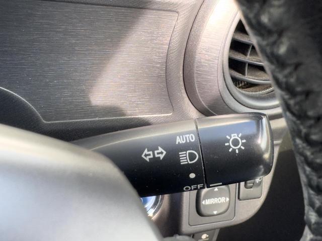 アクア Ｓ　運転席・助手席エアバック　ＡＢＳ　ＥＳＣ　衝突安全ボディ　キーレスエントリー　アイドリングストップ（13枚目）