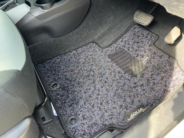アクア Ｓ　運転席・助手席エアバック　ＡＢＳ　ＥＳＣ　衝突安全ボディ　キーレスエントリー　アイドリングストップ（29枚目）