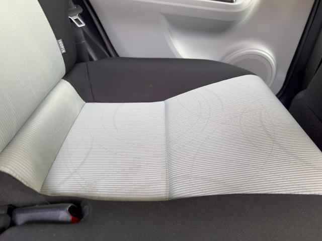 アクア Ｓ　運転席・助手席エアバック　ＡＢＳ　ＥＳＣ　衝突安全ボディ　キーレスエントリー　アイドリングストップ（35枚目）